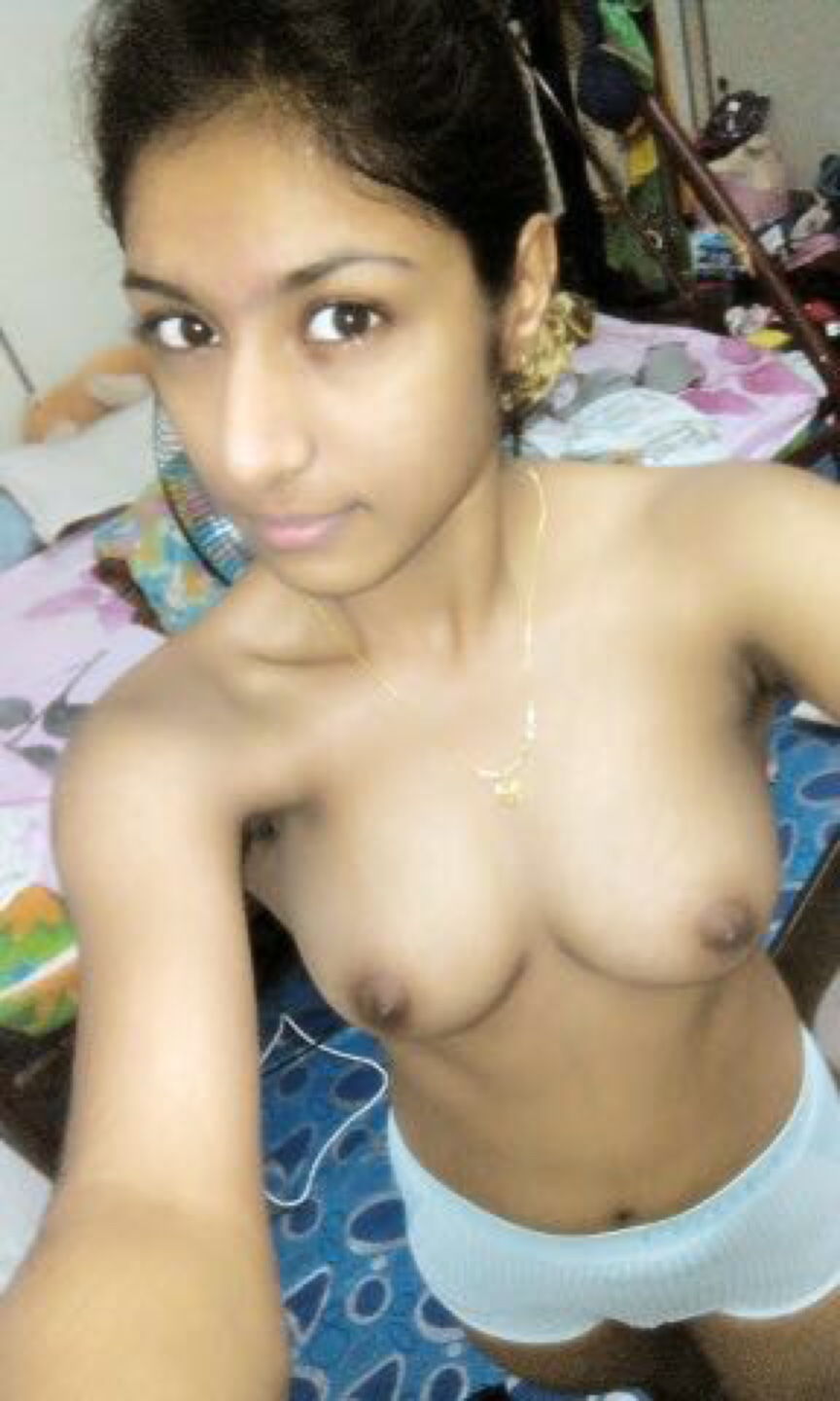 indian babe nude selfie