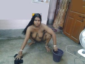 indian maid nude