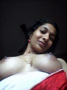 indian wife boobs