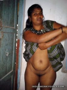 indian marwadi wife nude showing boobies and pussy leaked 002