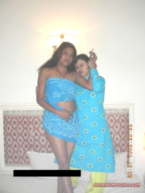 Kitty Party Sex Indoan Video - Young Indian Wives At Kitty Party Doing Lesbian Fun | Indian Nude ...