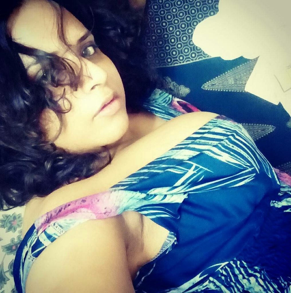 naughty bangla bhabhi sexy selfies with big mamme 005