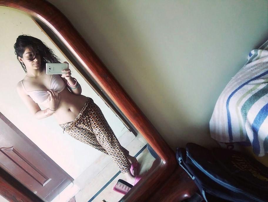 beautiful south indian girl gana nude leaked selfies 003