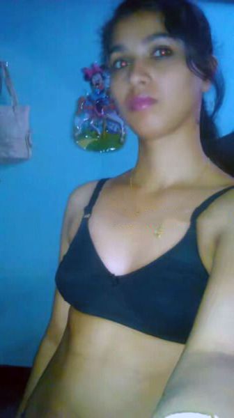 North Indian Girls Naked - Amateur North Indian Girl Forcefully Made to Send Nude Photos By Bf | Indian  Nude Girls
