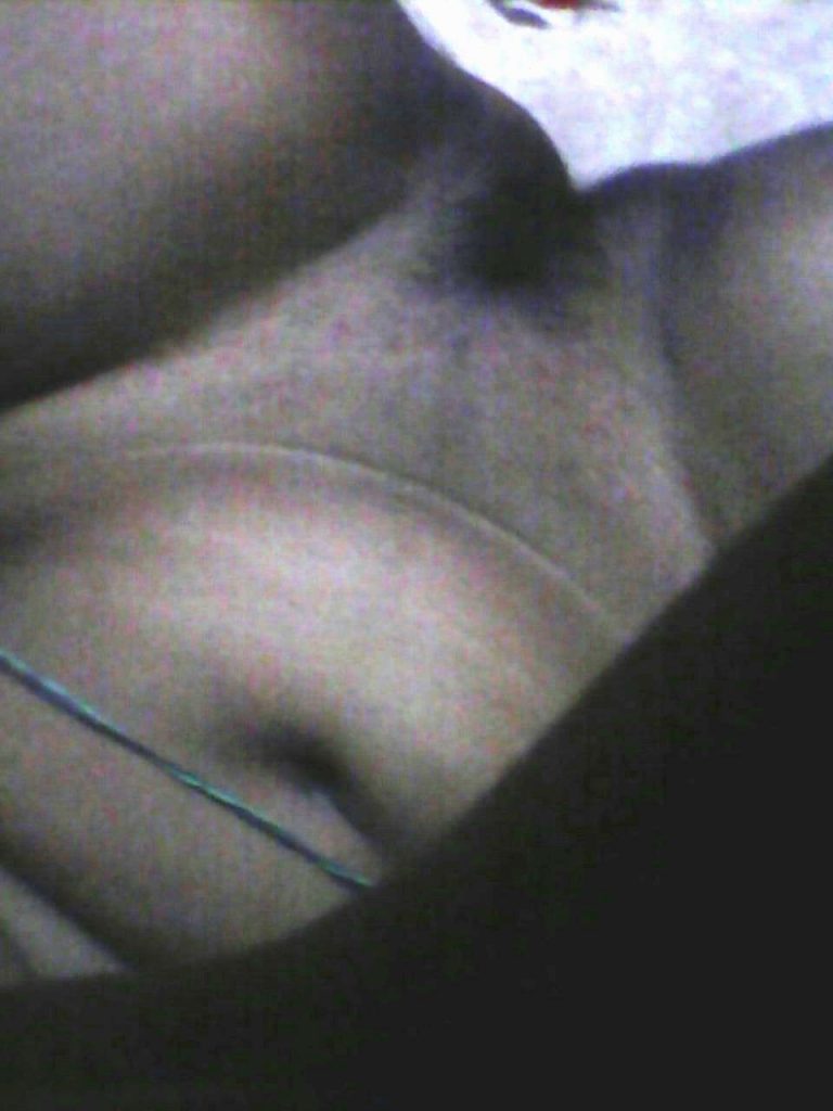 bengali call girl nude selfies exposing huge breasts 011