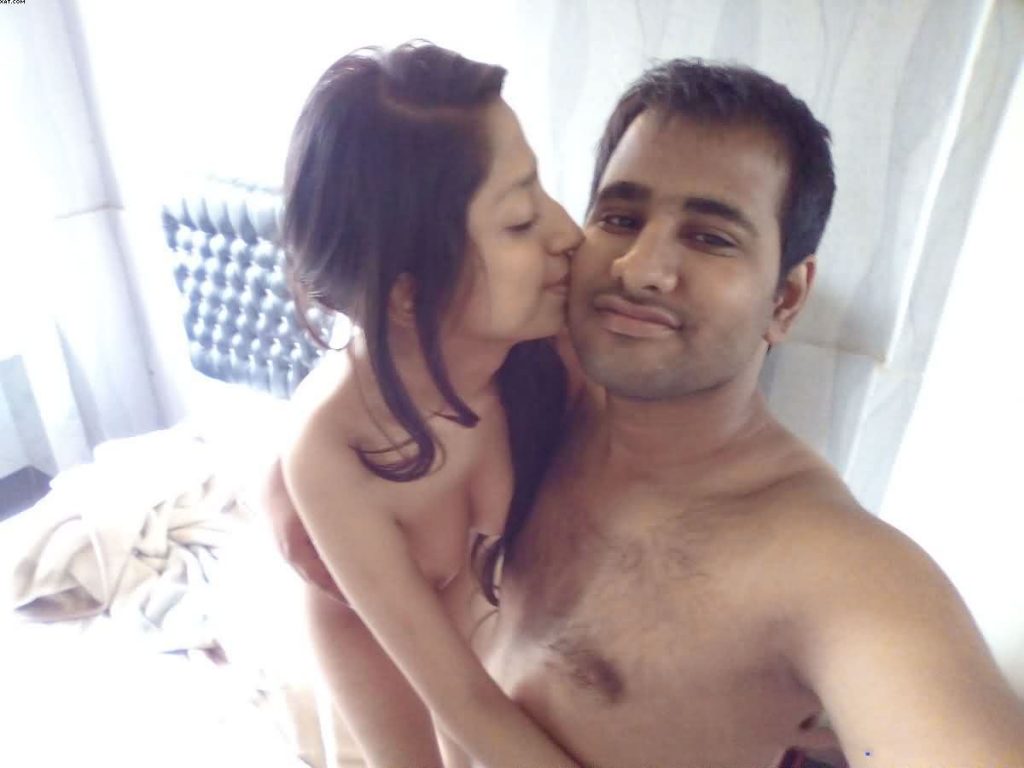 Lovely Indian Couple Fuck - Newly Wed Indian Couple Honeymoon Photos | Indian Nude Girls