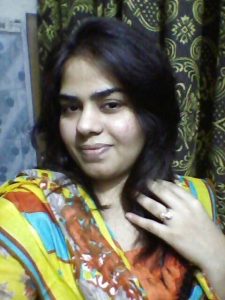 Indian Girl Hot Selfie - Saree - SelfieHoney.com