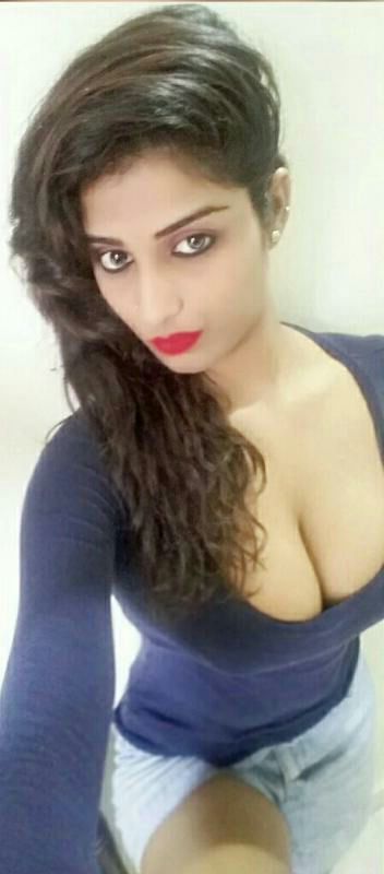 sizzling bangla college girl topless selfies showing huge mammes 001