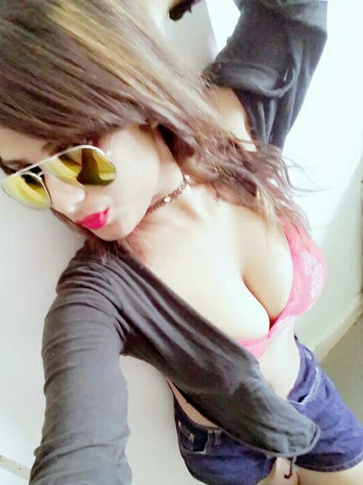 sizzling bangla college girl topless selfies showing huge mammes 002