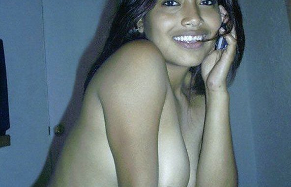 hot and spicy indian girlfriend nude posing on skype 002