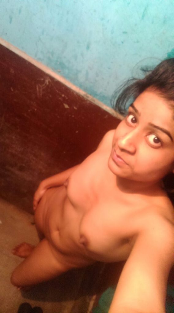 sexy school teacher nude selfies leaked 002