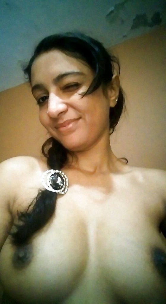 amateur desi college girl bhavana naked selfies 002