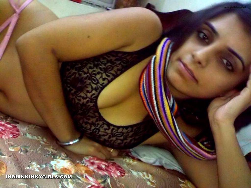 beautiful raipur college girl amrita nude photos leaked 001