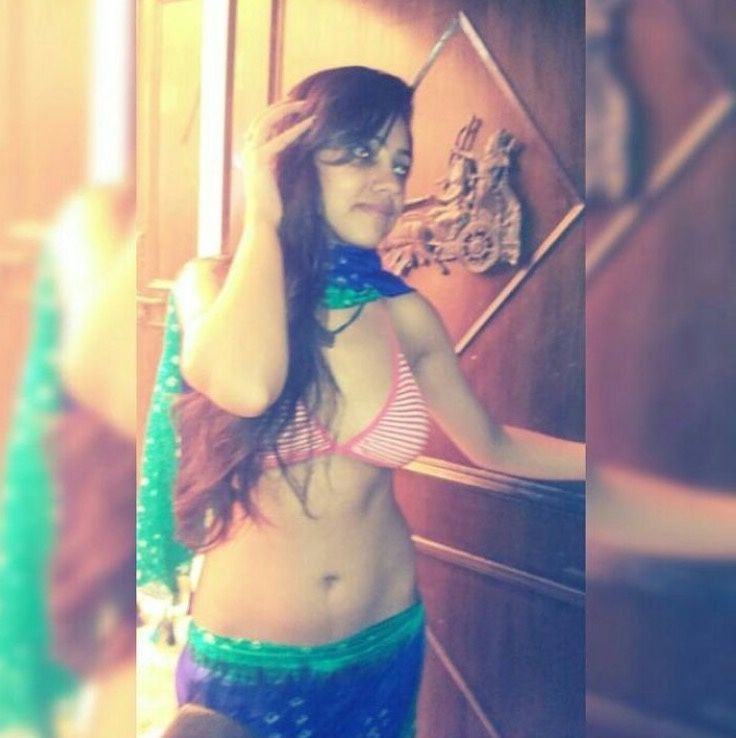 naughty desi girls sexy and naked selfies leaked photos 001