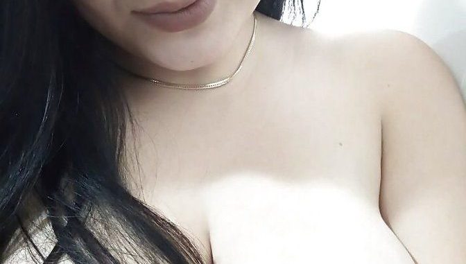 gorgeous delhi jnu student big boobs naked selfies 005