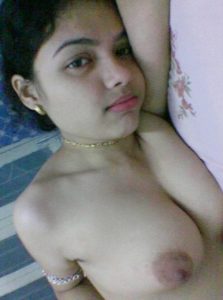 indian naughty outdoor naked selfies collection 004