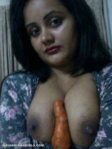 horny bangla bhabhi selfies masturbating with carrots 005