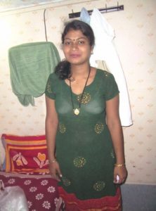 desi mature housewife naked private photos