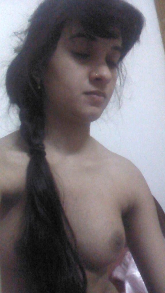 college teen divya topless selfies 003