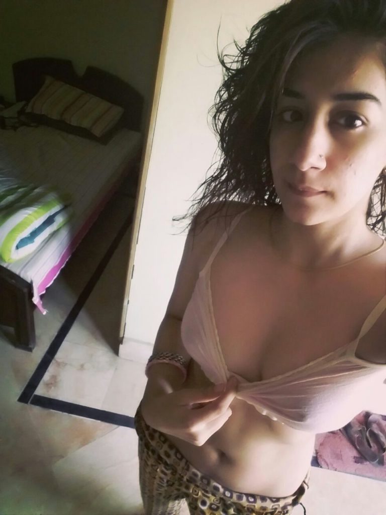 hyderabad muslim college teen nude selfies 004