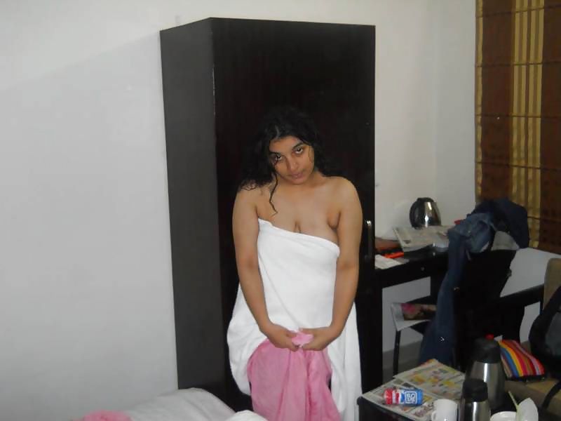 Virgin Desi Girl's Fist Sex Experience Photos | Indian Nude ...