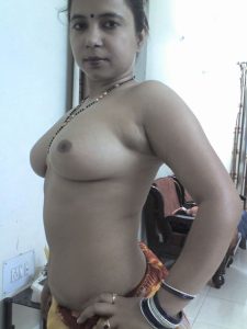 gujrati housewife nude posing for husband 003