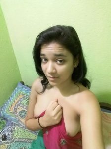 sweet indian teen showing cute boobs selfies 001