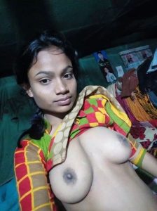 kaamwali sending her nude selfies to master