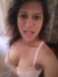 kinky gurgaon call center girl nude selfies leaked 003
