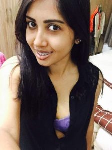 beautiful desi girls leaked sexy selfies 002