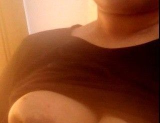tharki desi aunty big boobs selfies 003