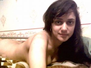 nude indian selfies 002
