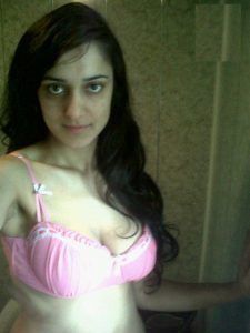 nude indian selfies 008