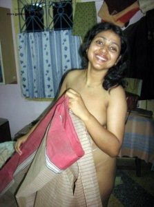 indian nude wife 004