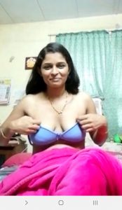 topless indian girl 001