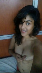 indian teen nude selfies