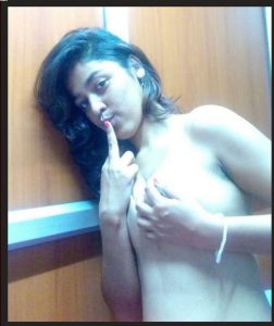 indian teen nude selfies 018