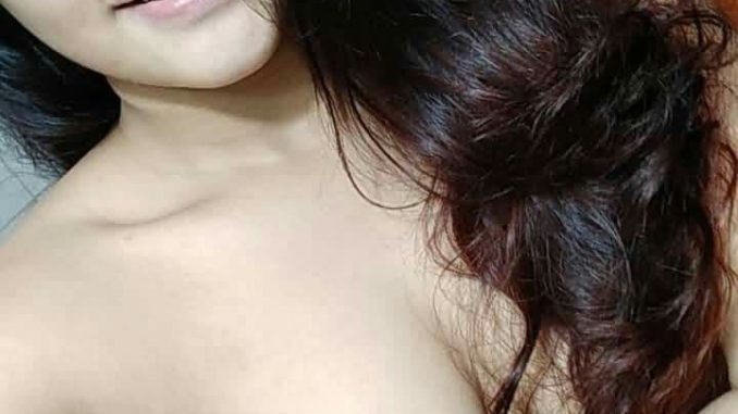 pakistani teen nude selfies 007