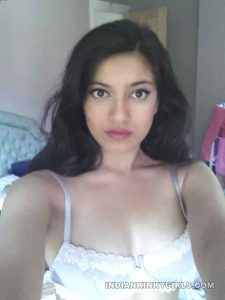 bengaluru hot teen sanvi nude selfies 033