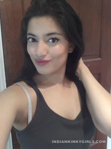 bengaluru hot teen sanvi nude selfies 045