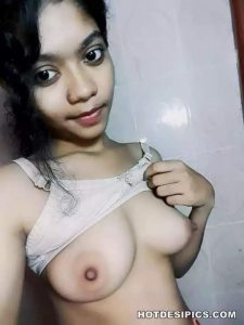 18 saal ki teen boobs aur pussy photos 002