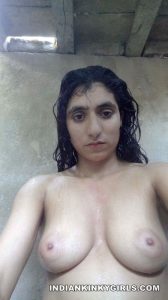 punjabi bhabhi nude selfies for devar 011