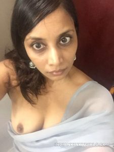 indian bhabhi nude photos of affair with lover 010
