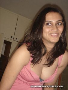 hot indian wife leaked sex photos with lovers 002