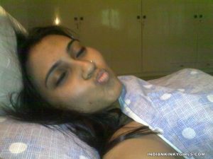 hot indian wife leaked sex photos with lovers 025