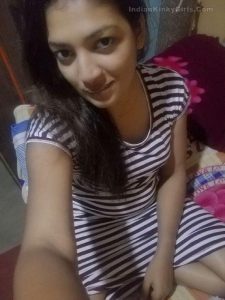 beautiful pune college girl showing sexy naked boobs 003
