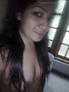 beautiful pune college girl showing sexy naked boobs 004
