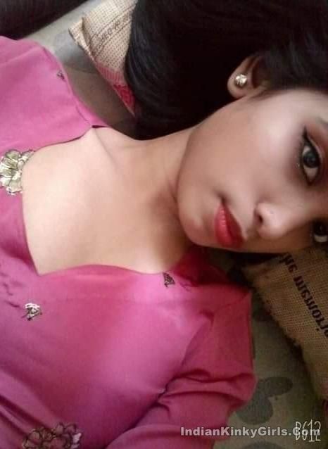 Teen Assamese Girl Nude Selfies For Her Boyfriend | Indian Nude Girls