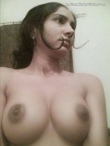 beautiful indian teen nude selfies leaked from whatsapp 013
