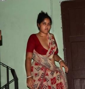 indian sexy maid nude photos with blowjob